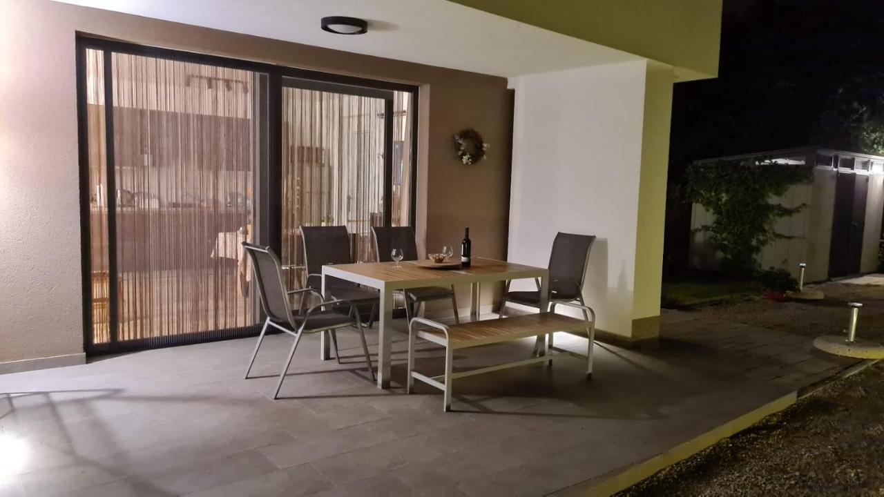 Vila Primorka Apartmani Oleander Šilo Eksteriør bilde